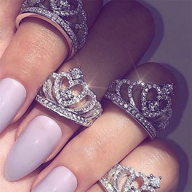 

Fashion Luxury Hollow Crystal Rings For Women Sweet Heart Rings Female Princess Crown Ring