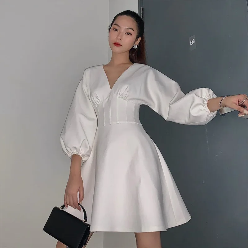 

2021 Autumn New Style Puff Sleeve Dress Sexy V-neck Pleated Waist Female Elegant Casual Dresses, White