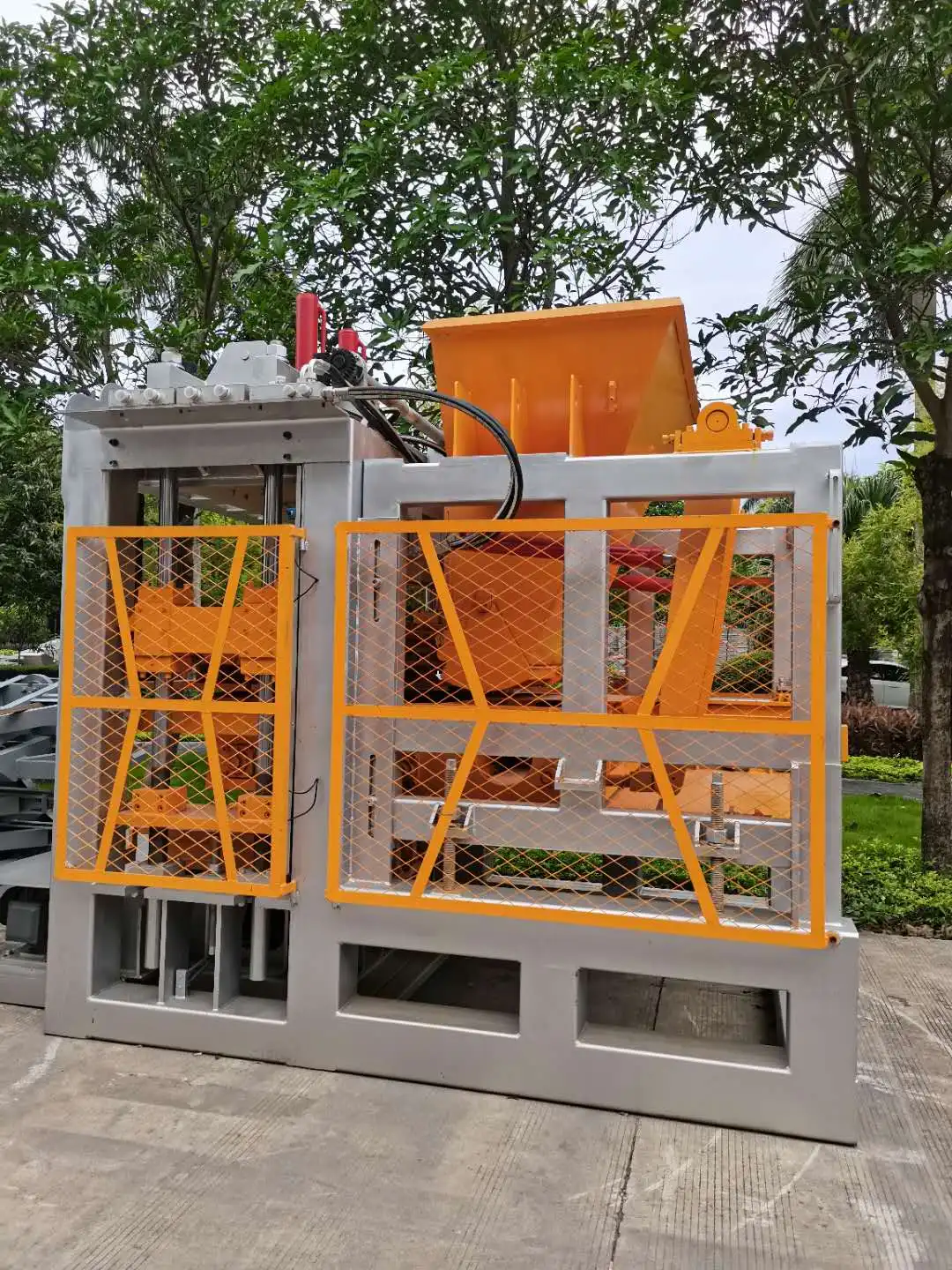 Concrete Paver Machine Automatic Hydraulic Block Making Machine Hollow Block Making Machine Price