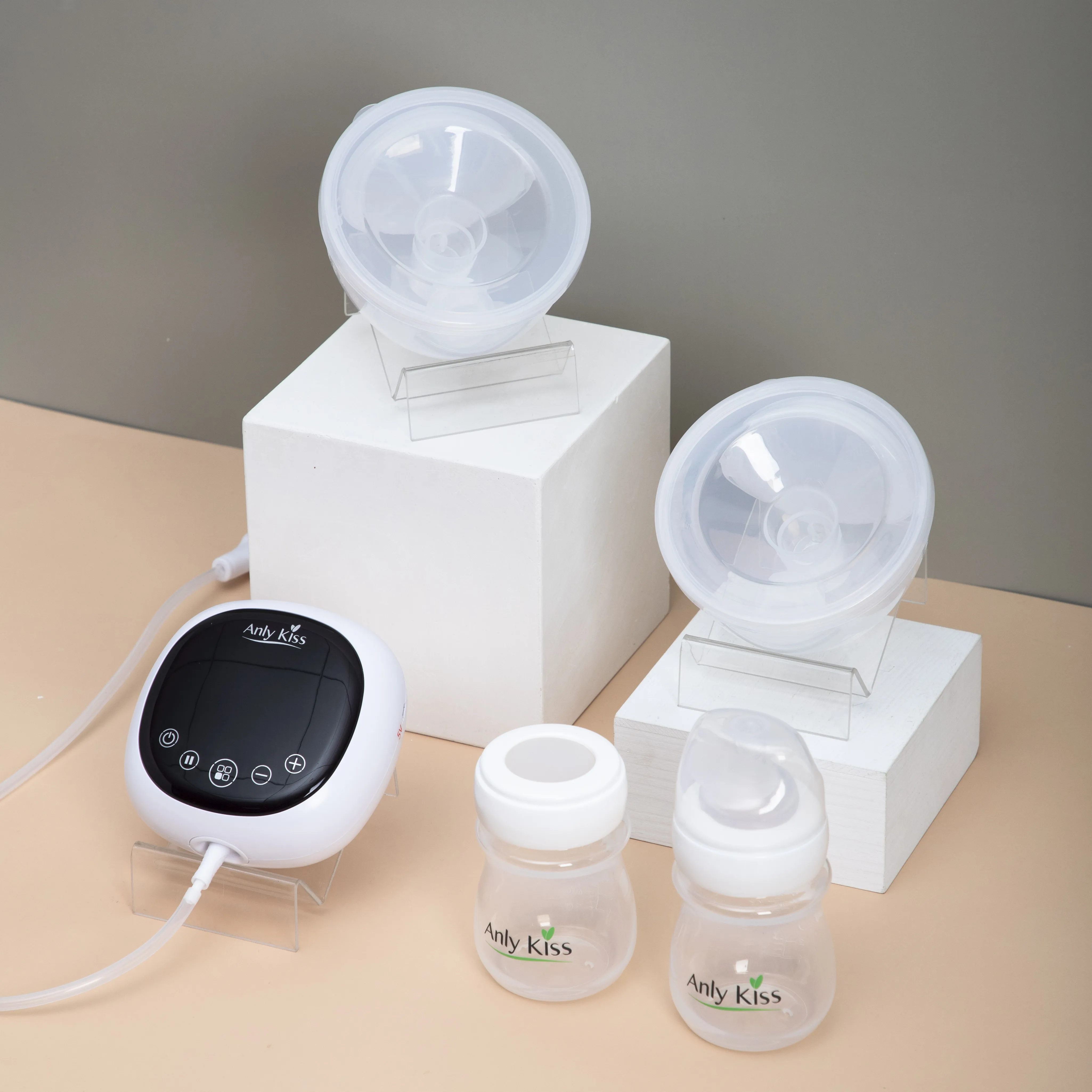 

High quality handsfree breast pump machine with wearable collection cups and large-capacity rechargeable battery