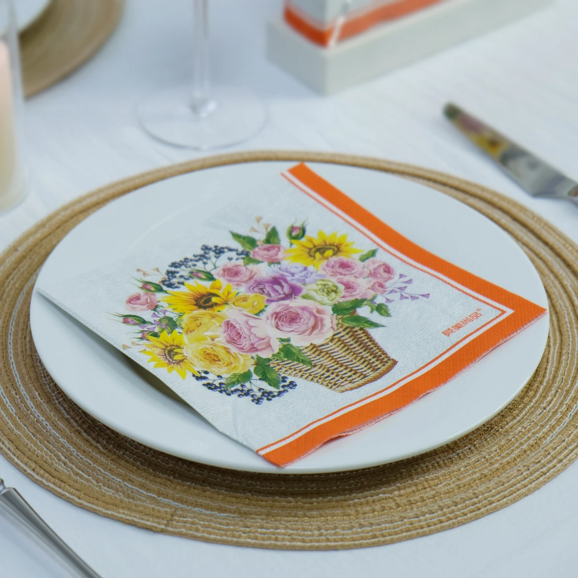 Santian Custom Printed Floral Paper Napkins Soft Tissue for Graduation and Seasonal Occasions Wholesale Available