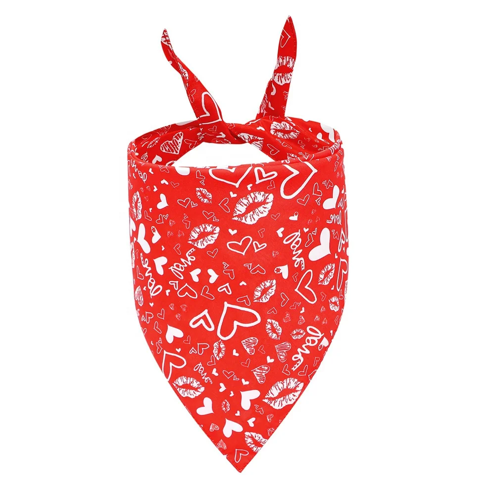 

New Valentine's Day pet scarf dog drool towel pet triangle towel hot spot manufacturers