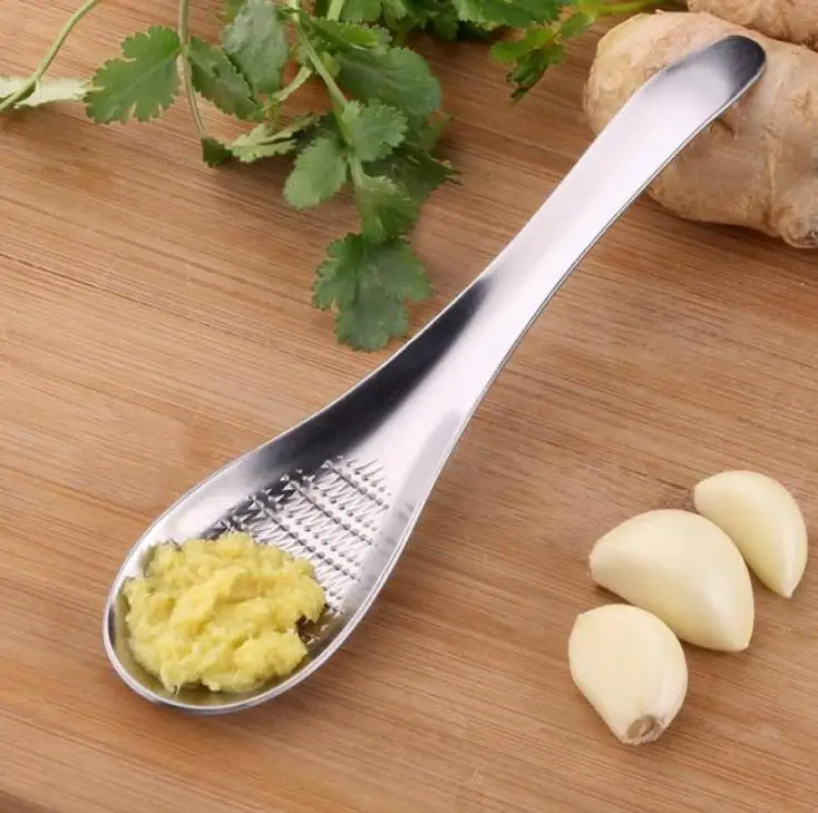 

Practical Stainless Steel Garlic Ginger Grater Grinder Lemon Zester Spoon Wasabi Grinding Tool Kitchen Accessories, Silver