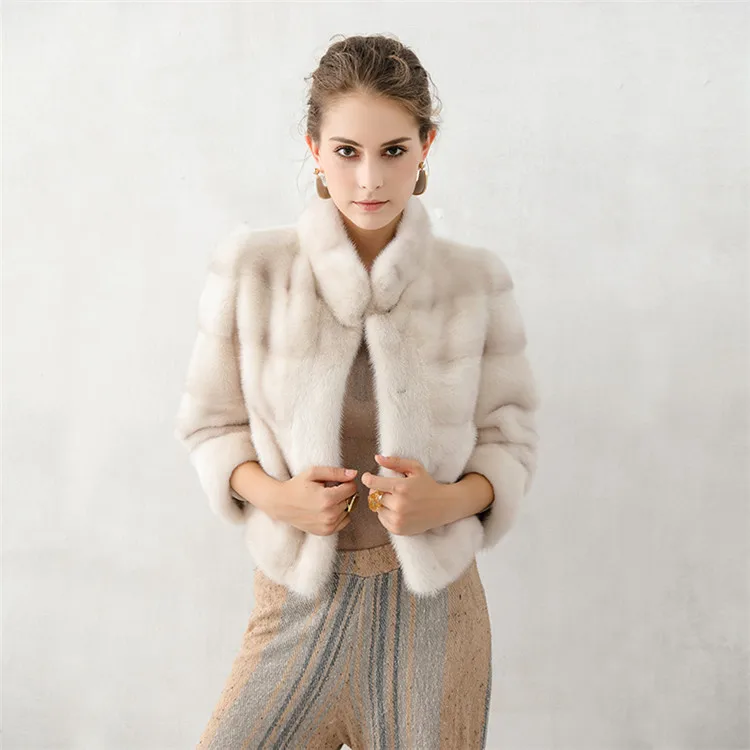 

YQ270 free shipping Winter Women mink fur coat