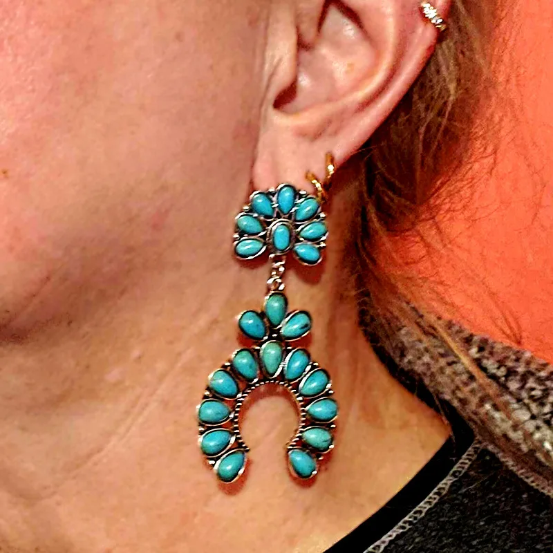 

SC Hot Selling Exaggerated Statement Earrings Vintage Big C Shape Earrings Temperament Bohemia Turquoise Hoop Earrings for Women