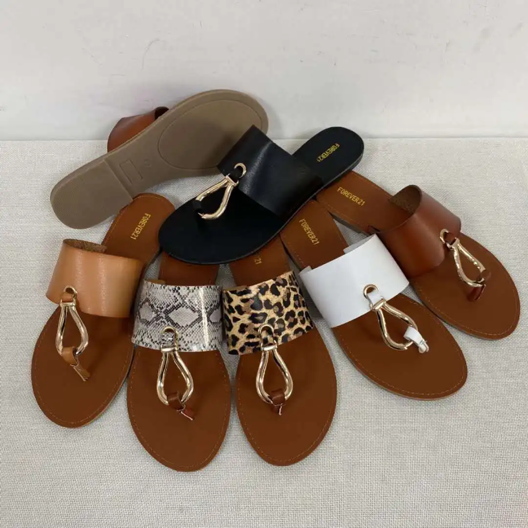 

2020 woman sandals shoes summer flat fashion Metal buckle flip-flops flat Outdoor casual shoes, 6 colors or customized