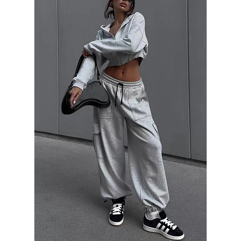 

F230577 Factory Custom Tracksuit Women's Terry Crop Top Hoodie Sweatshirt And Cargo Pant Jogger Set 2 Pieces Womens Suits Set