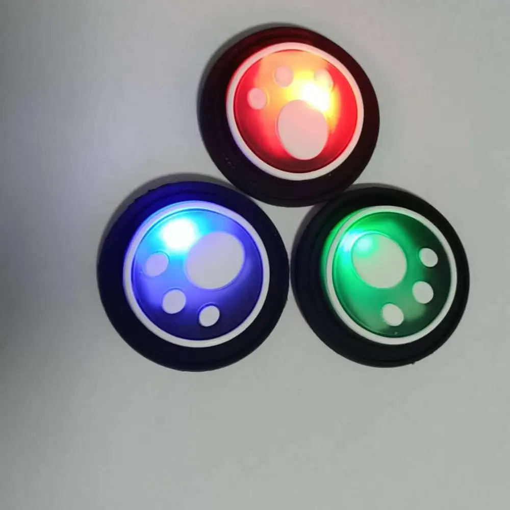 
2020 Direct supply of fashion manufacturers Unicorn waterproof plastic label trend matching 