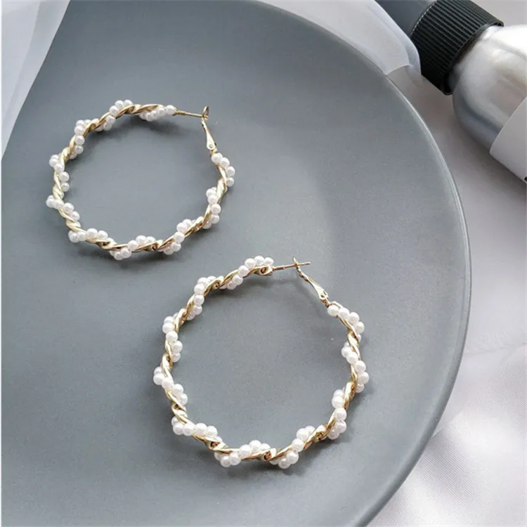 

Wish cross-border new earrings, twisted pearl earrings, handmade beaded twisted C-shaped ring fashion earrings in stock, Picture shows