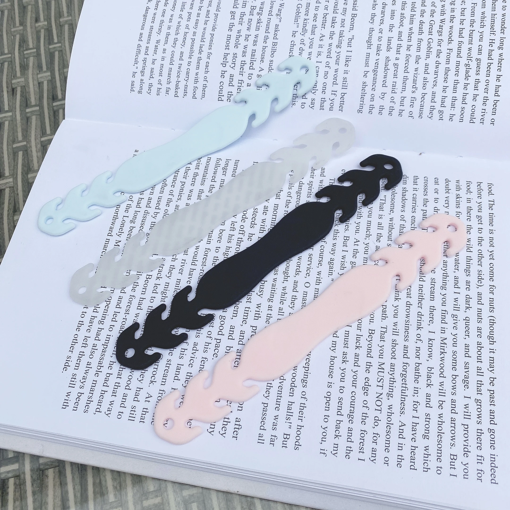 
Adjustable ear pain protector extension hook strap for face mask with earloop 