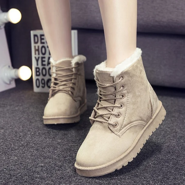 

New winter 2021 design fashion fur boots beautiful woman snow boots