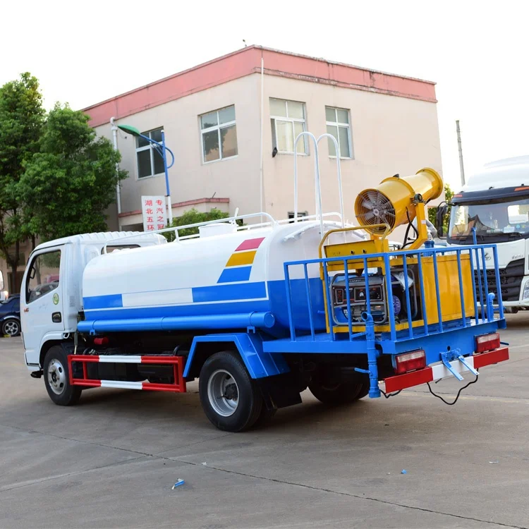 

Dong Feng 5000L water spray truck, Customized