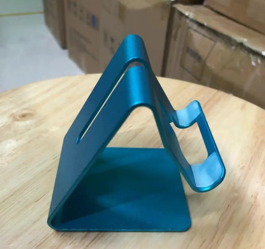 

degree-adjustable multi-color metal display holder for phones and tablets