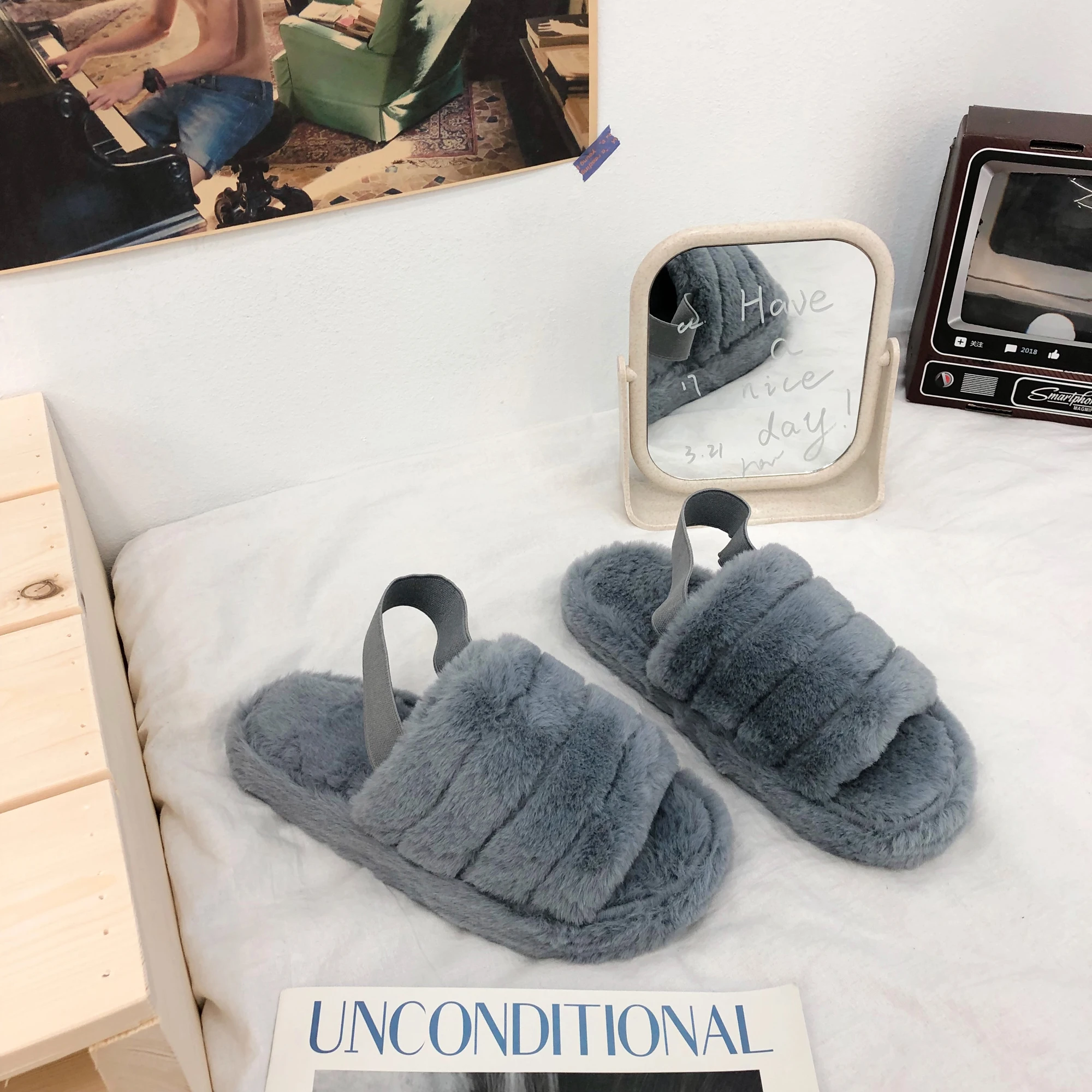 

Wholesale Custom Logo Faux Fur Slippers For Women soft faux fur slippers for women, As picture