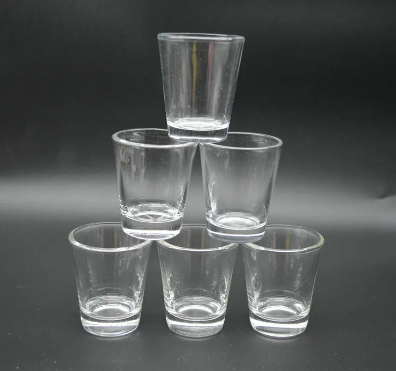 热卖50毫升高品质玻璃瓶酒伏特加酒杯