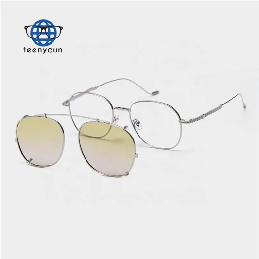 

Teenyoun Ins Style Double Lens Shade Round Metal Frame Clip On Shades Eyeglasses Unisex Beam Flip Up Polarized Sun Glasses