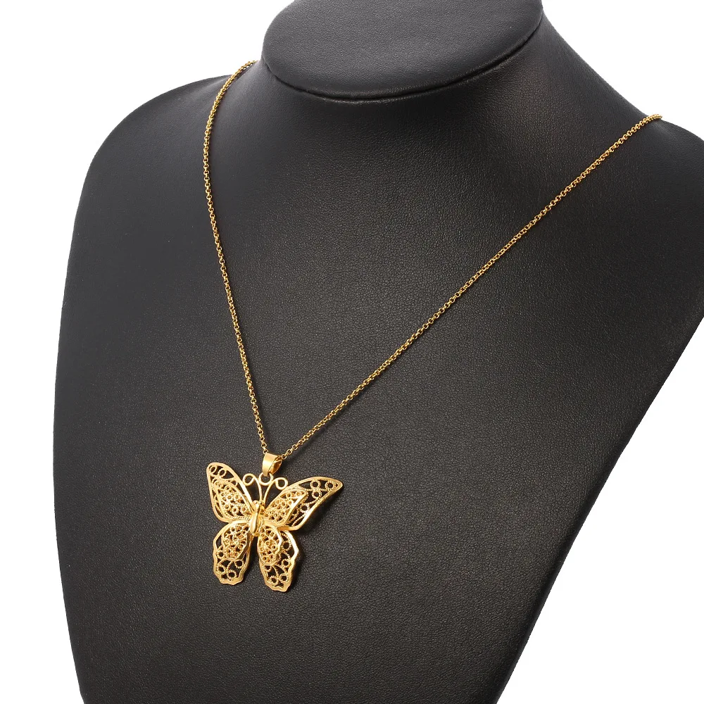 

2021 Hollow Metal Butterfly Pendant European Pendant Butterfly Necklace women alloy jewelry