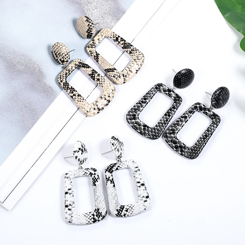 

Retro leather earrings big geometric drop earrings for women snake skin leopard earrings Ohrringe des boucles d'oreilles