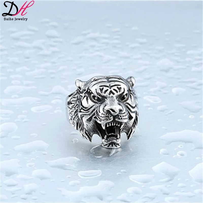 

Angry Lion Head Ring Cool design titanium steel Animal lion Ring, Silver