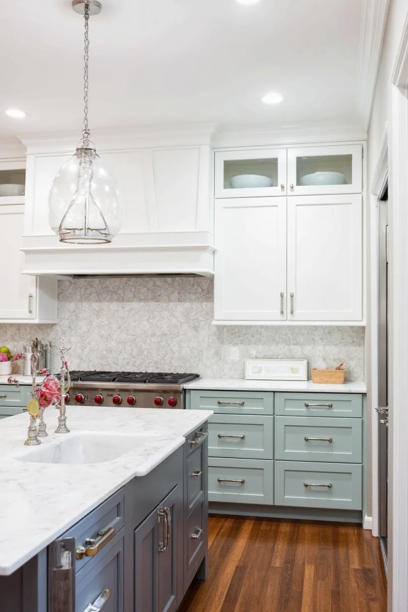 Glass mosaic backsplash