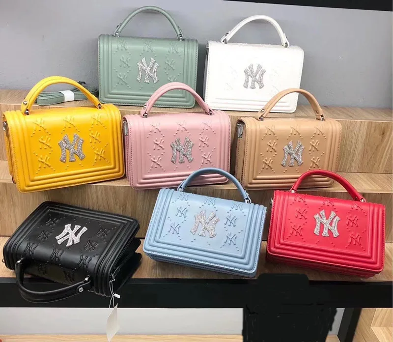 

2021 Fashion handbags NY printed purses matching hat luxury shoulder bag for ladies purses and handbags wome