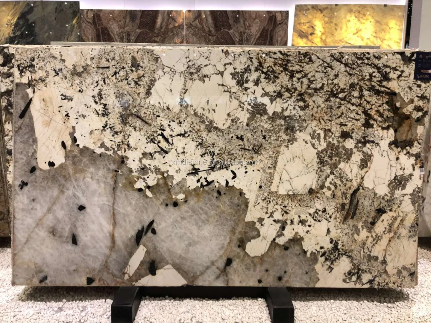 Brasil Patagonia Quartzite Stone Slabs Quartzite Tiles For Wall