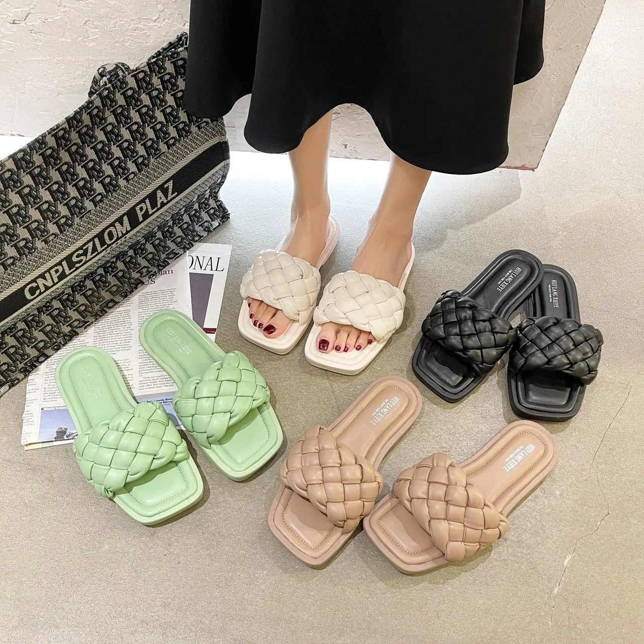 

Fashion summer candy colorful 2021 women slippers Popular outdoor Flip-flops casual thick-soled sandals slides