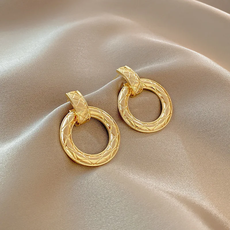 

Vintage 18K Gold Plating Hollow Round Drop Earrings Gold Textured Circle Stud Earrings, As pictures