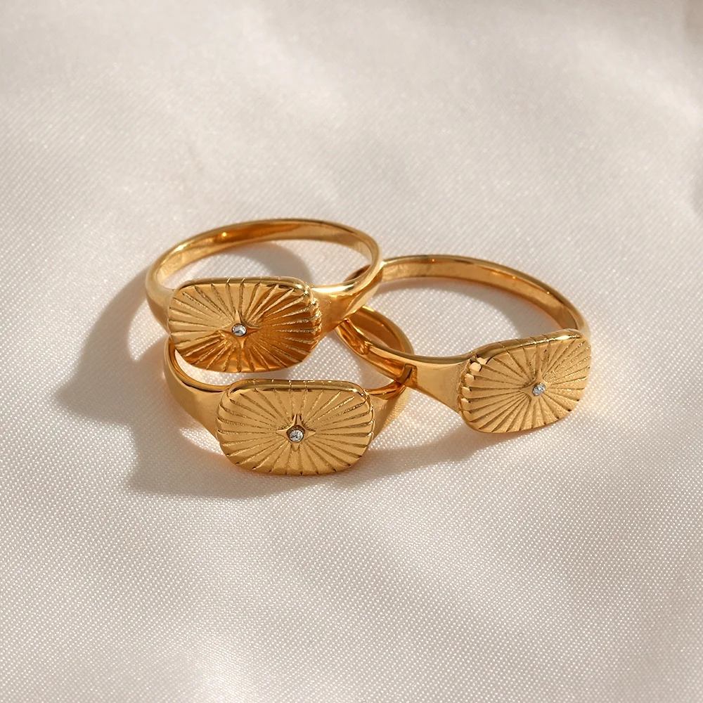 

Vintage Divergent Gold Plated Stainless Steel Princess Cut Zircon Rings Jewelry