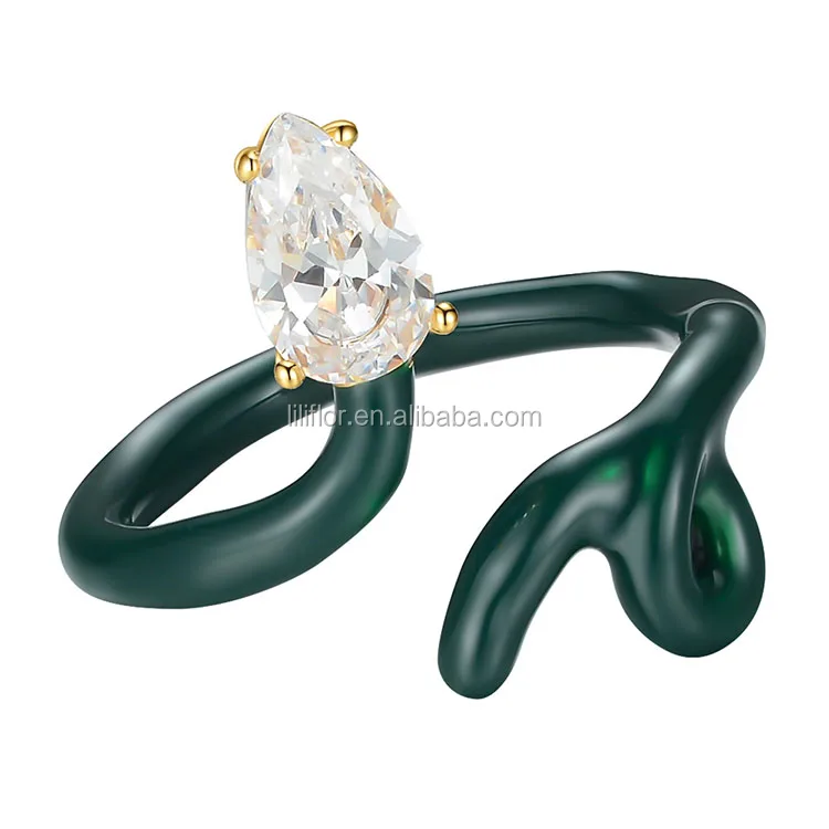 

Drop Tape Diamond Serpentine 18K Gold Plated Environmental Brass Base Adjustable Ring R204042