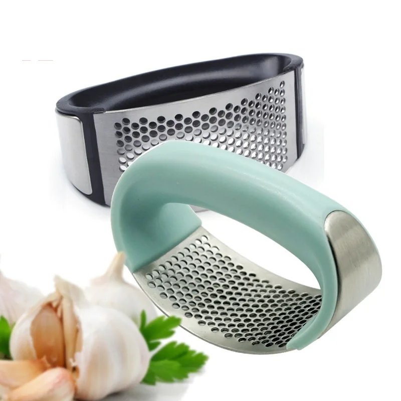 

TY2022 OEM/ODM Kitchen gadgets Garlic Press Stainless Steel Manual Garlic Crusher Garlic Twister Grinder tool, Black/green