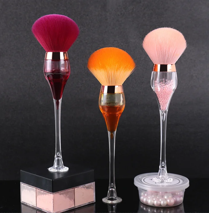 New Arrival Powder Brush Wine Glass Shape Free Sample Makeup Brochas