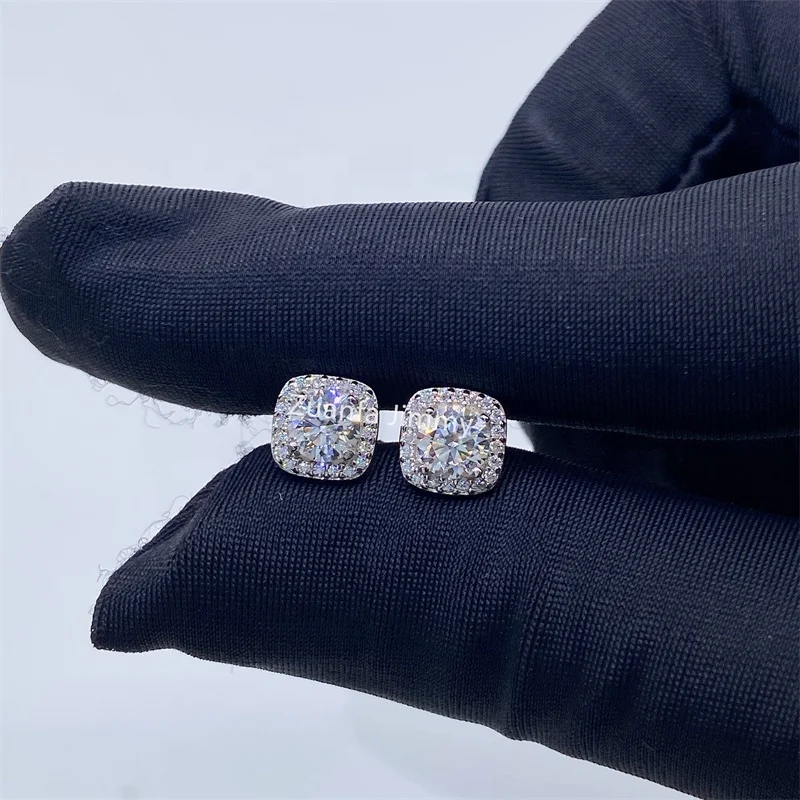 Iced Out New Arrivals Ready to Ship in Stock Hiphop Stylish Screw Back Setting VVS Moissanite Man Stud Earrings