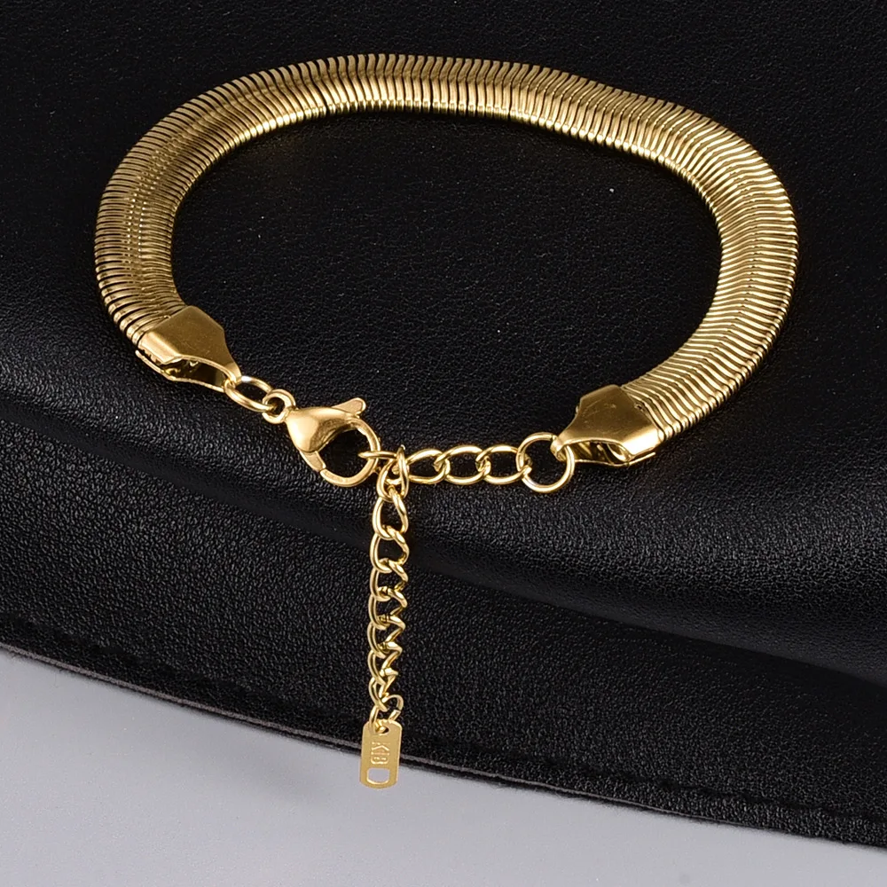 

Simple Design 316L Stainless Steel 8MM Width Snake Chain Bracelets 18K Gold Plated Flat Snake Wide Chain Bracelets For Women