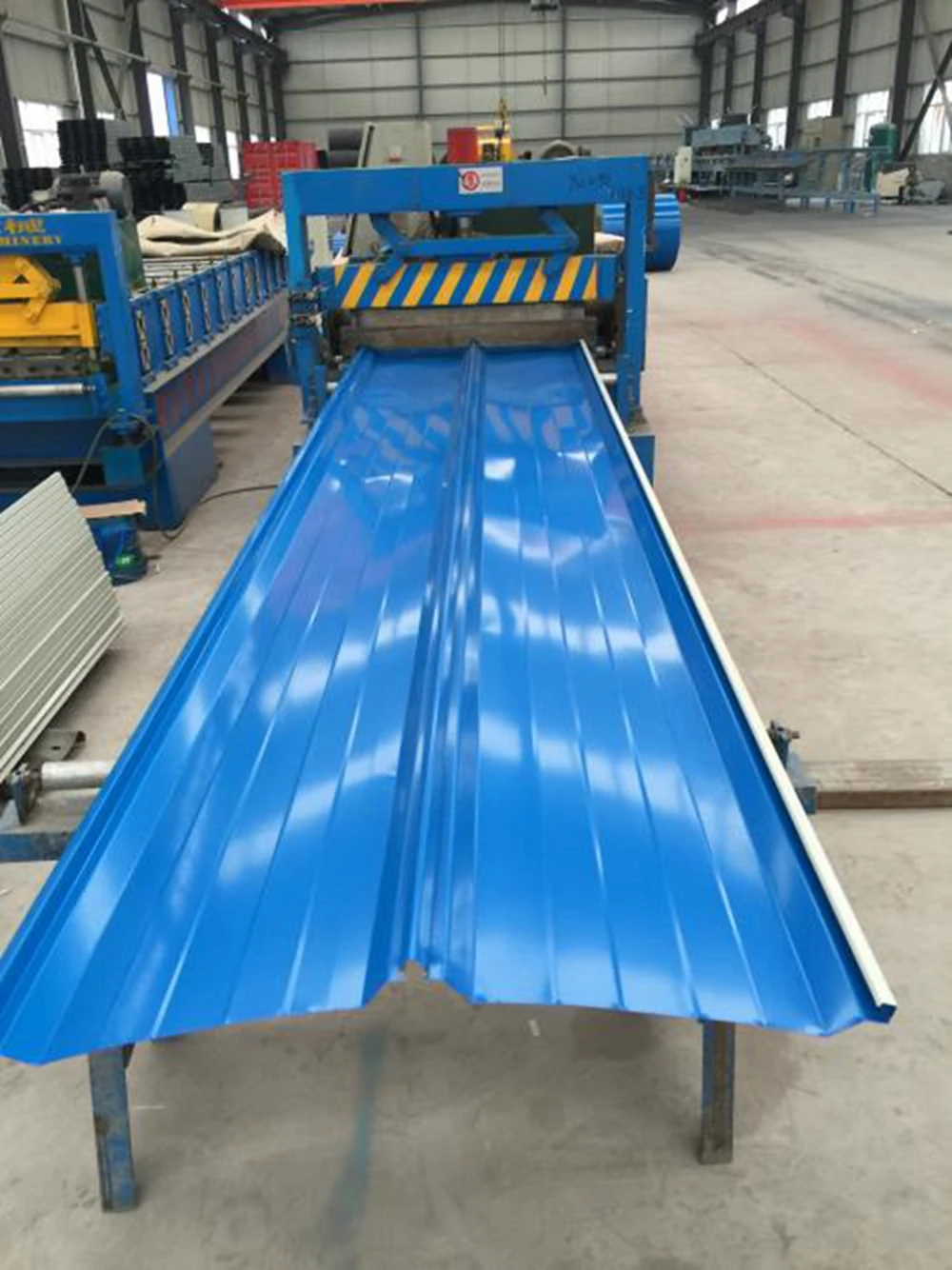 Terrazo De Prensa Corrugado Hoja Manual De Pie Costura Panel De Techo