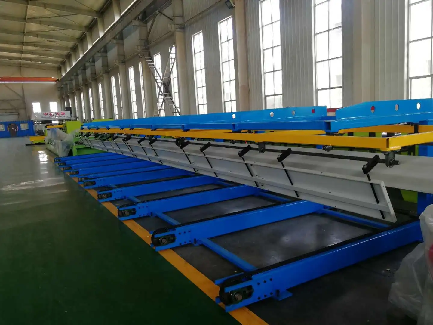 auto receiving table of Colored galvanized steel metal sheet corrugated roof panel roll forming machine
