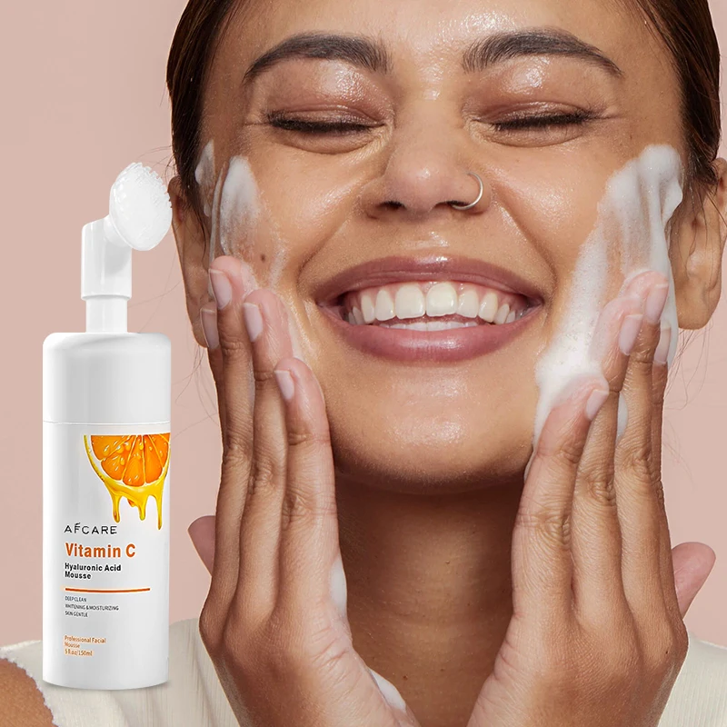 Private Label Organic Facial Cleanser Vegan Paraben-free Oil-control Moisturizing Vitamin C Squalane Whitening Cleansing Mousse