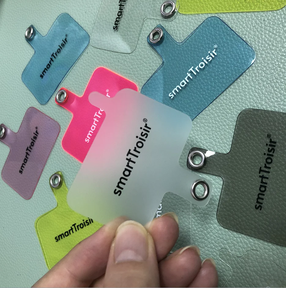 

Shine-E 2022 Promotion Gift Universal Phone Lanyard With Key Chain Rings, 38 colors for ropes, 18 colors for patch