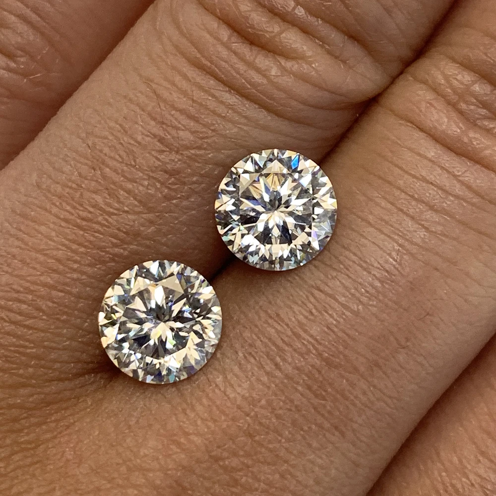 

WUZHOU Custom Made Cutting Synthetic Stones For Jewelry Making plum blossom Moissanite With GRA Certificate