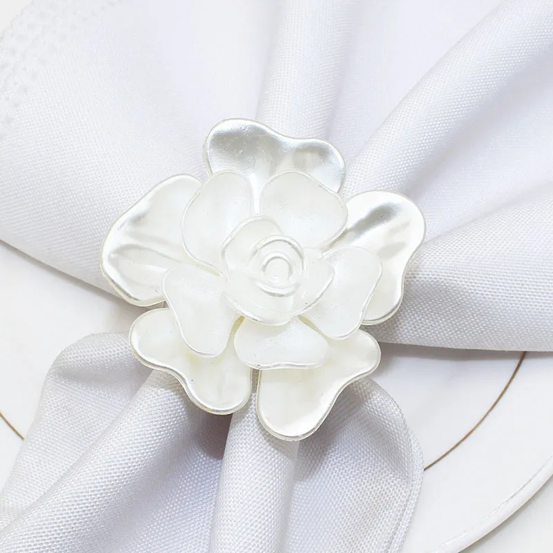 

Silver White Flower Napkin Rings Holders for Wedding Party Holiday Banquet Delicate Serviette Buckles Decor (Silver ) HWF64