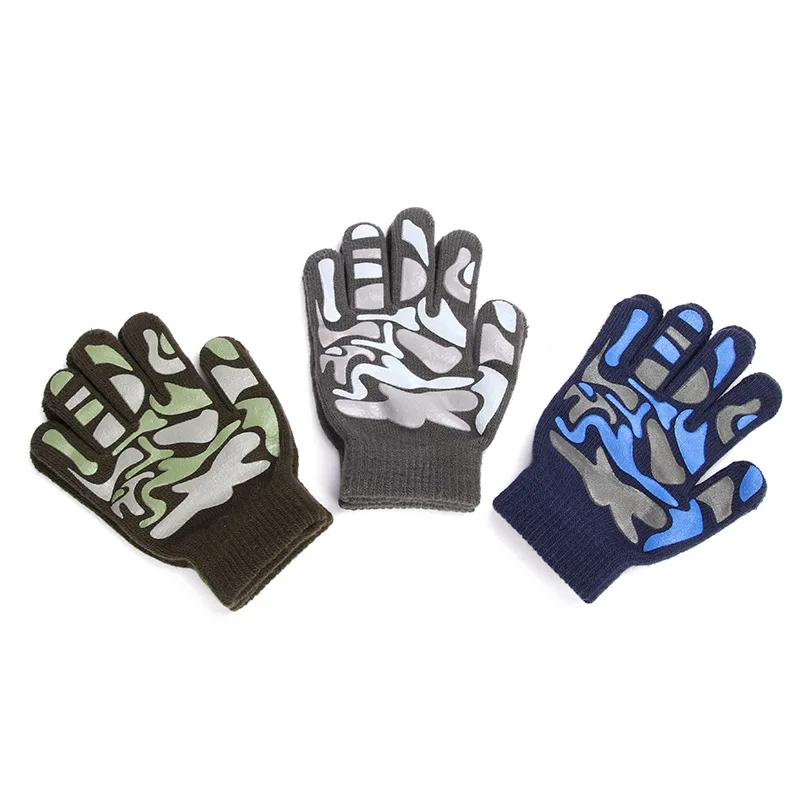 

Factory Wholesale Winter and Winter Mittens Boys and Girls Mittens Winter camouflage children non-skid Mittens wholesale