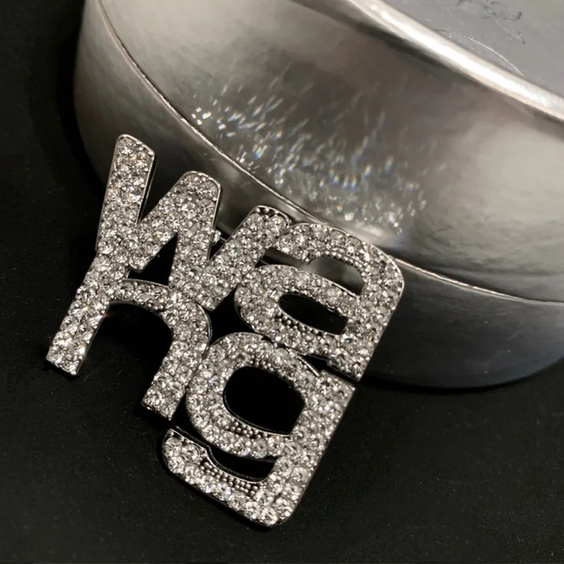 

fashion trendy jewelry wang rhinestone letter brooch women