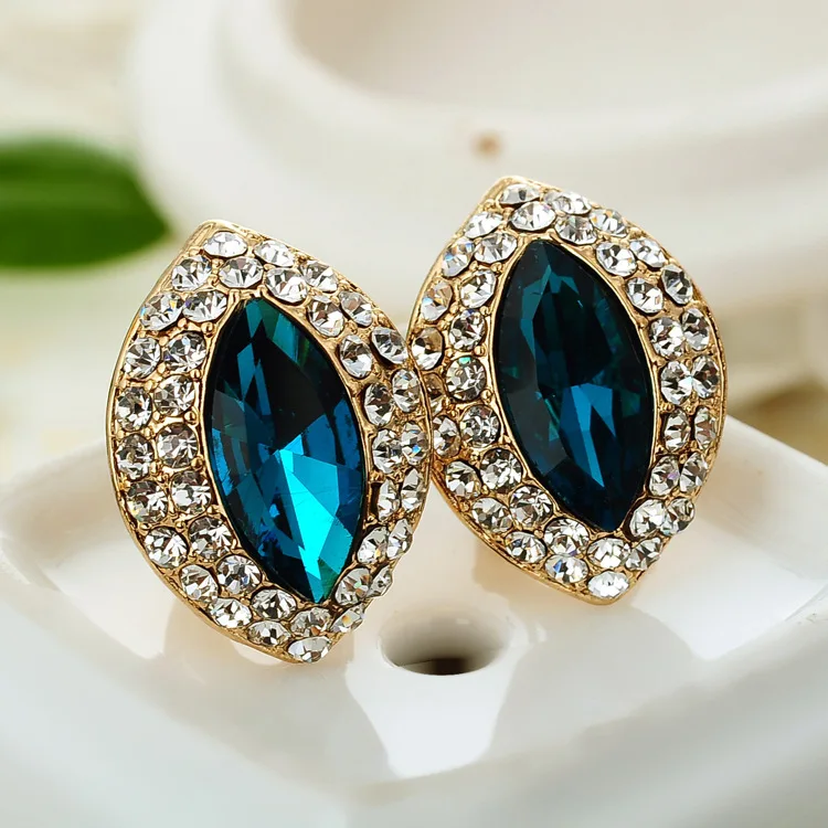 

MYE826 Hot sale fashion crystal earrings Gold stud earrings for women, As photo