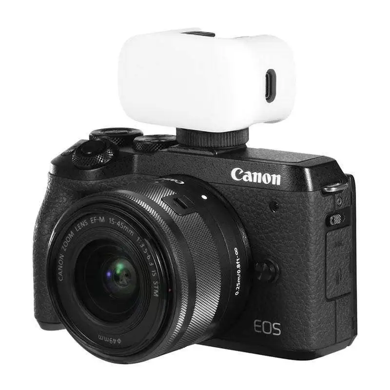 

Ulanzi VL30 Super Mini Led Video Light 5600K CRI 95+ On-Camera Photography Light For camera DSLR smartphone Vlogging Video Live