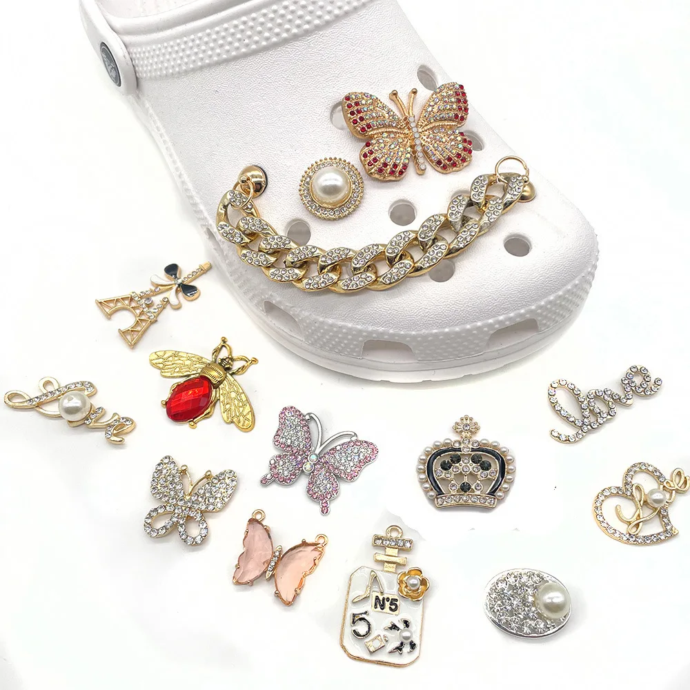 

Wholesale Women Diy Designer Crystal Set of 14 pieces Accessories Custom Luxury Decoration Clogs Shoes Charm