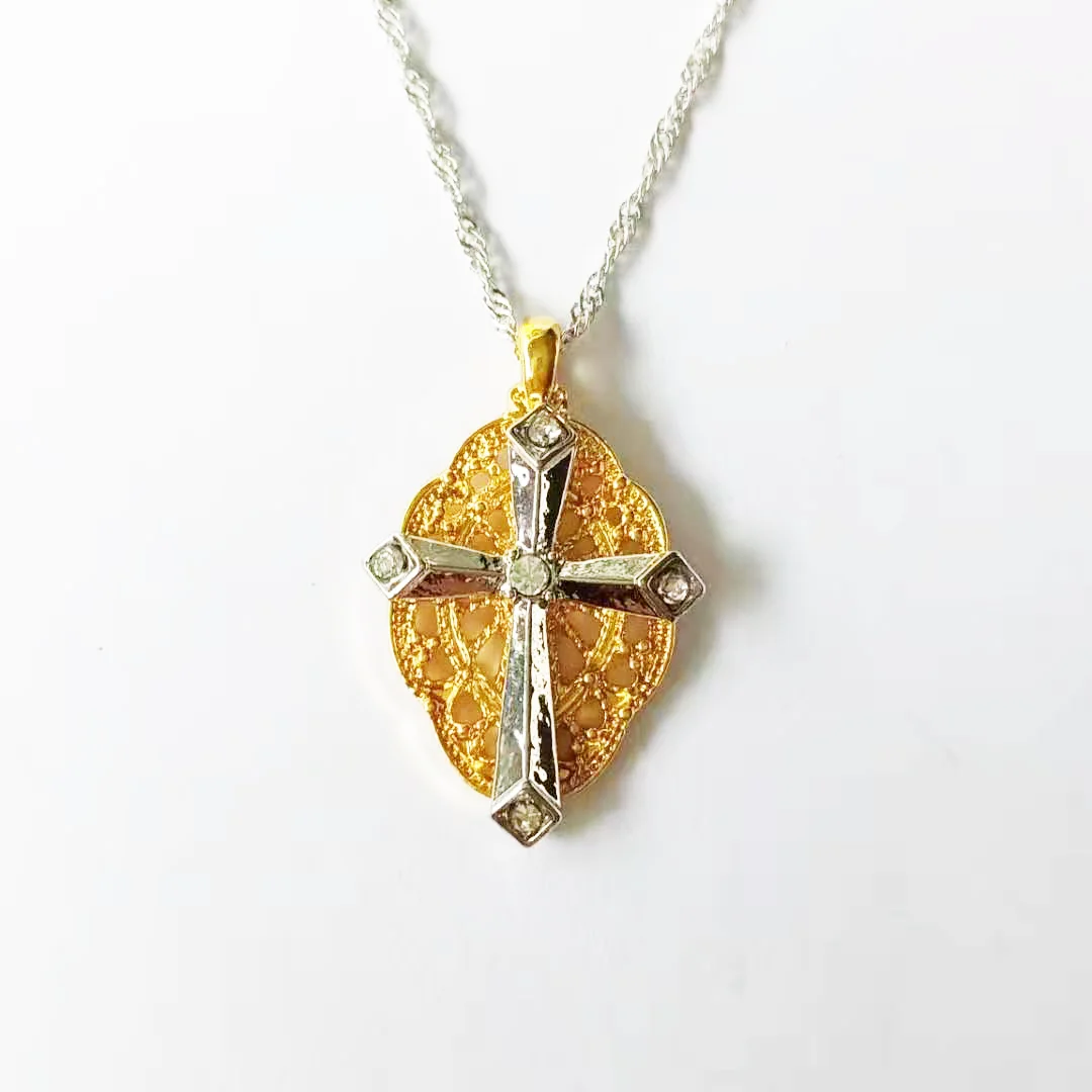 

European and American fashion luxury cross pattern ladies prayer pendant necklace