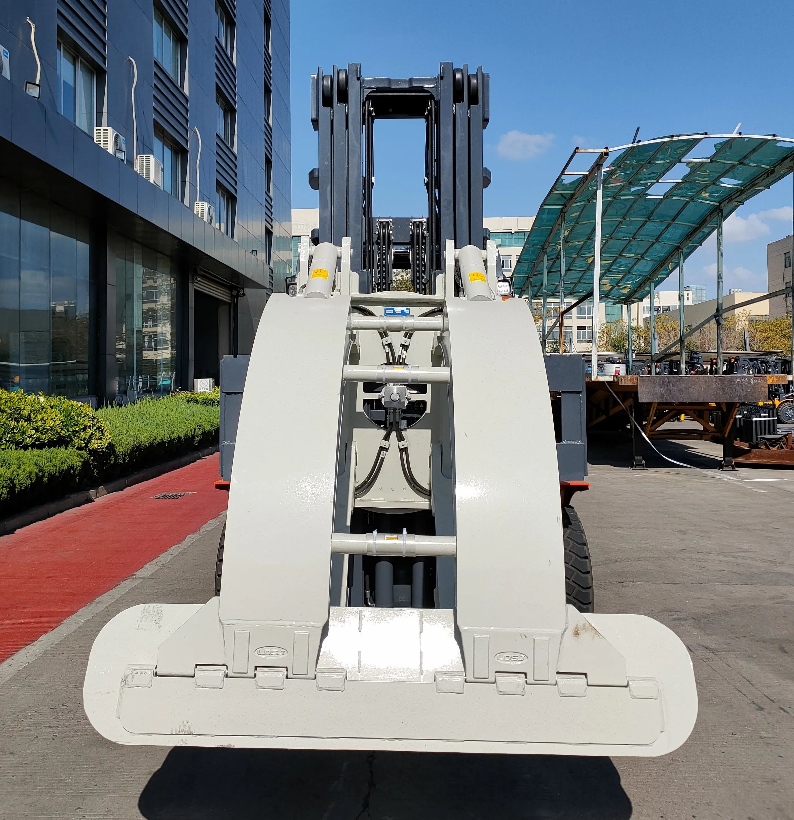 यूएसए पीएसआई इंजन के साथ 5-7 टन एलपीजी गैसोलीन फोर्कलिफ्ट 3