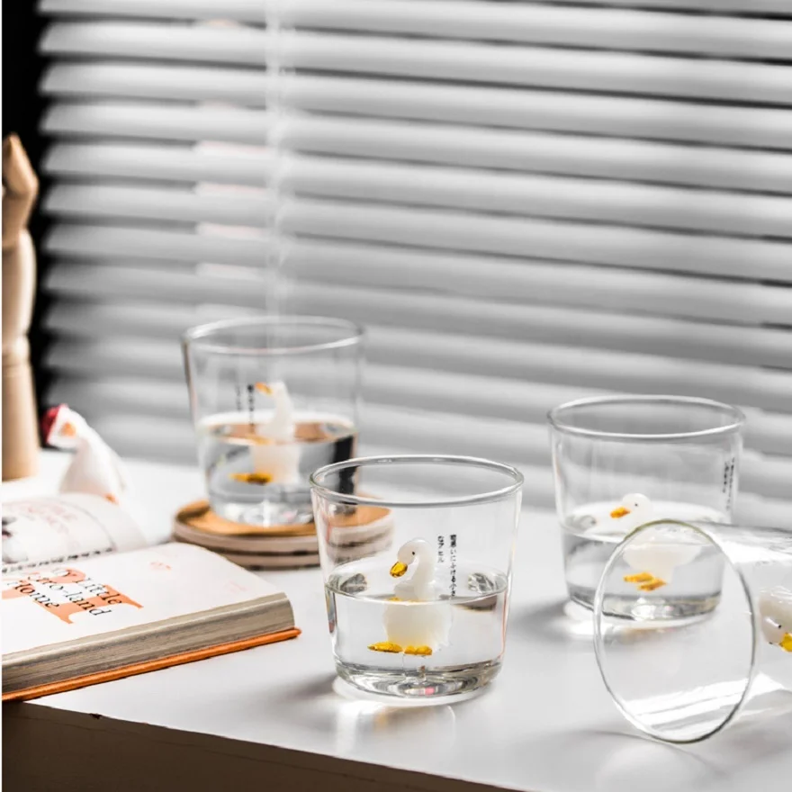 

Factory direct sale simple glass net celebrity creative cute duck glass transparent water cup, Accept customization