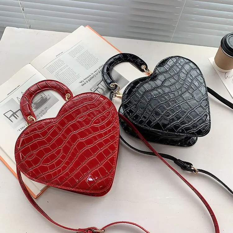 

Fall 2021 New Fashion Love Heart Bag Novelty Purses Retro Stone Pattern Crossbody Hand Bags Ladies Luxury Handbags for Women