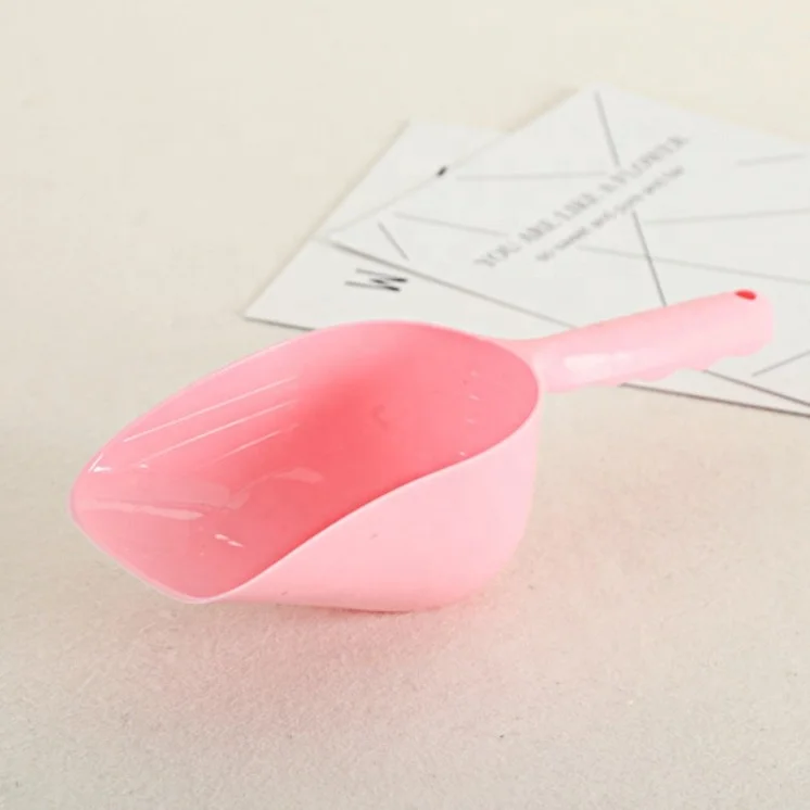 

Dog Plastic feed scoop, Red ,green,blue ,pink and other colours